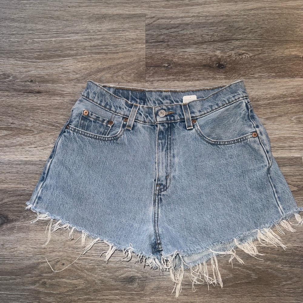 Levi’s Frayed Denim Shorts